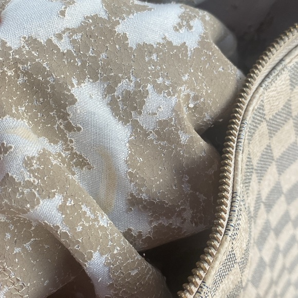 Louis Vitton large bag - Picture 13 of 17